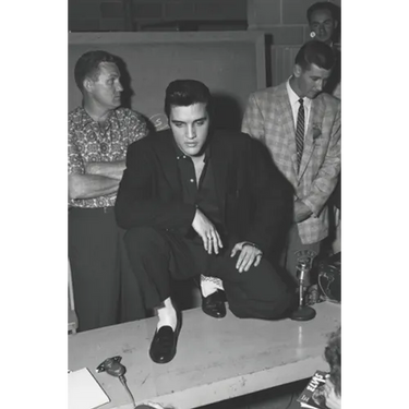 Elvis Presley: "All Shook Up" in Canada
