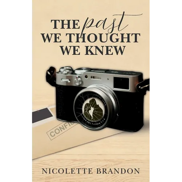 The Past We Thought We Knew: A Special Agent Riley Reynolds Mystery