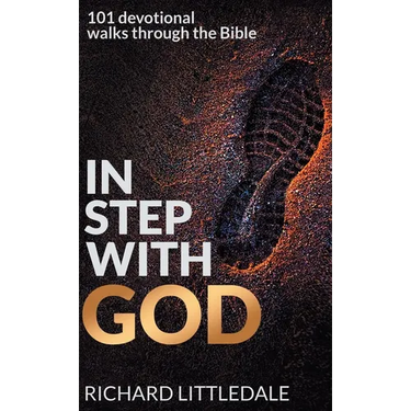 In Step With God: 101 Devotional Walks Through the Bible