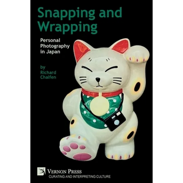 Snapping and Wrapping: Personal Photography in Japan