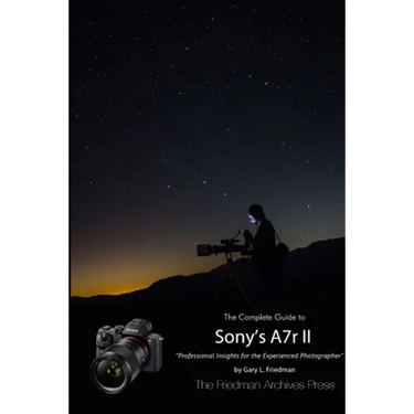 The Complete Guide to Sony's Alpha 7r II (B&W Edition)