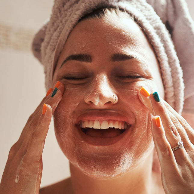 Manuka Honey Face Wash Cleanser by EarthToSkin