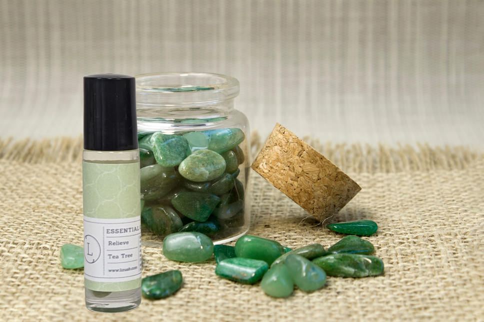 Set of Essential Oils Roll-On with Crystals by Lizush