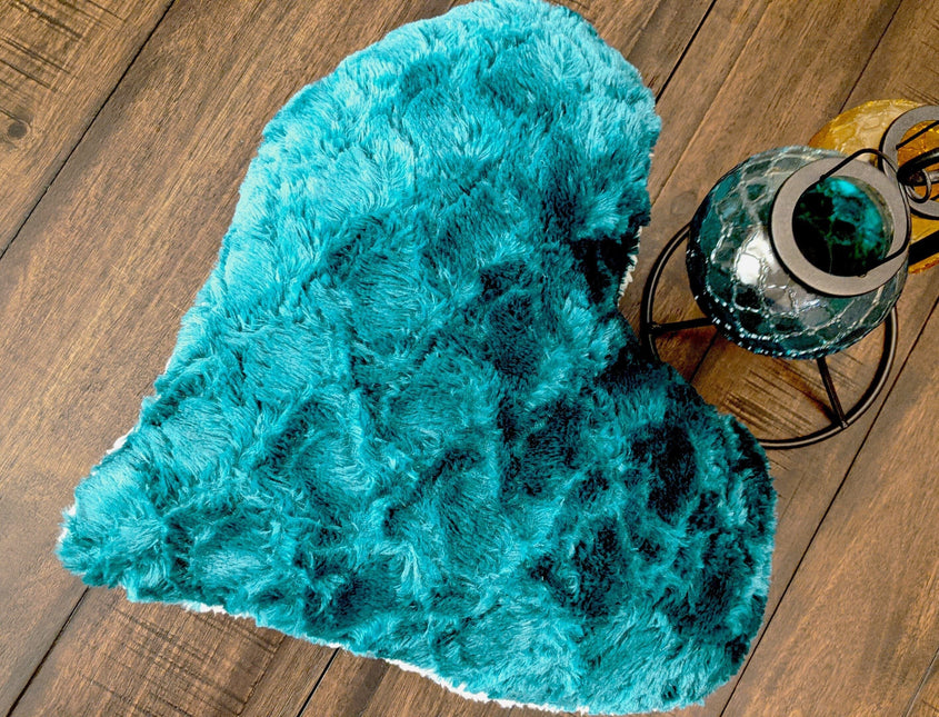 DaDa Bedding Hand-Made Lucky Irish Teal Green Faux Fur Heart Shaped Throw Pillow - 16” x 14” by DaDa Bedding Collection