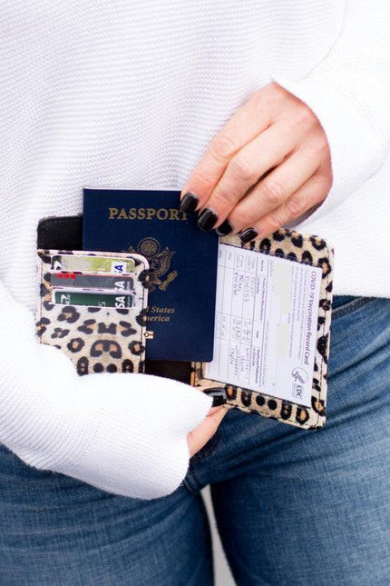 Passport and Vaccine Credit Card Wallet - Vysn