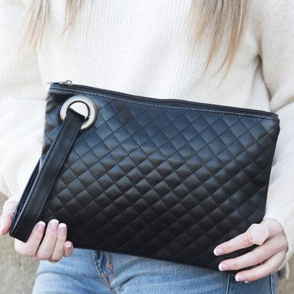 Quilted Wristlet Clutch - Vysn