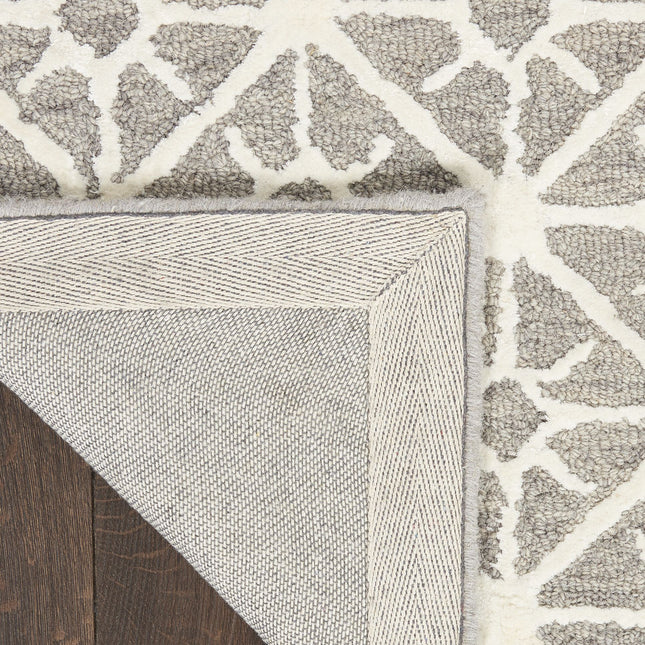 4' x 6' Gray and Ivory Geometric Hand Tufted Area Rug